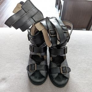 Freebirds bond black